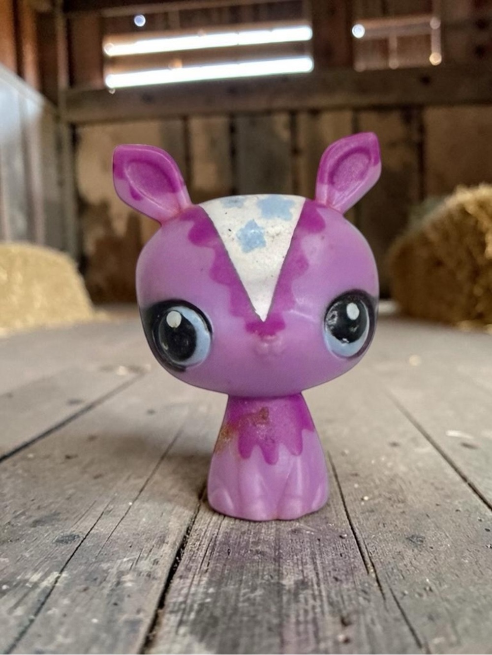 littlest pet shop # 3042 purple & white baby deer with blue eyes